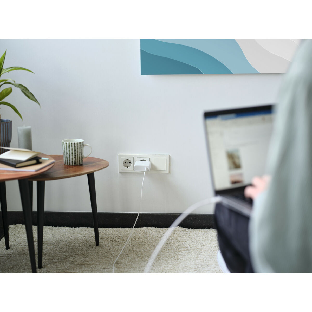 Wall Charger Trust 25140 White-9
